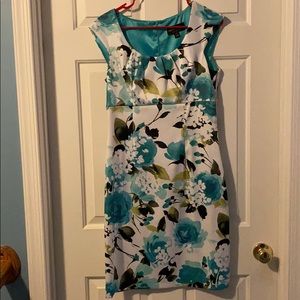 Connected Apparel Sleeveless Floral Dress Size 8
